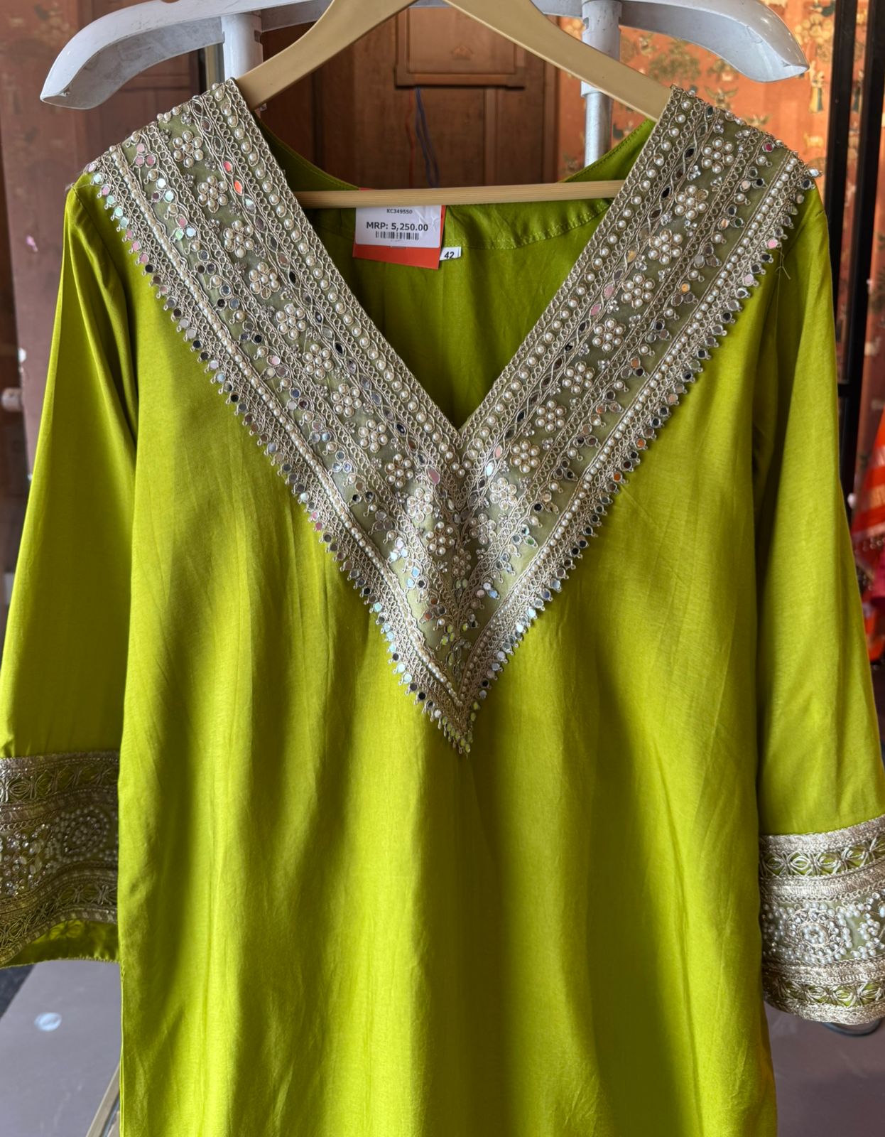 Rich fuchsia pink ethnic ensemble Outfit